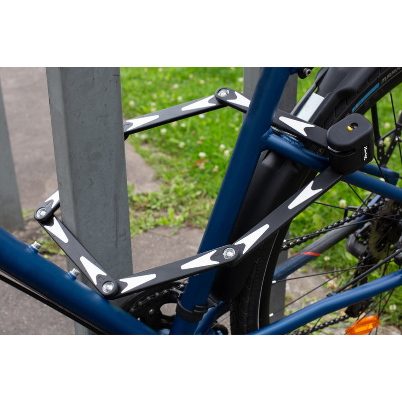 950mm long Folding Bike Lock that features 5mm diameter hardened steel links