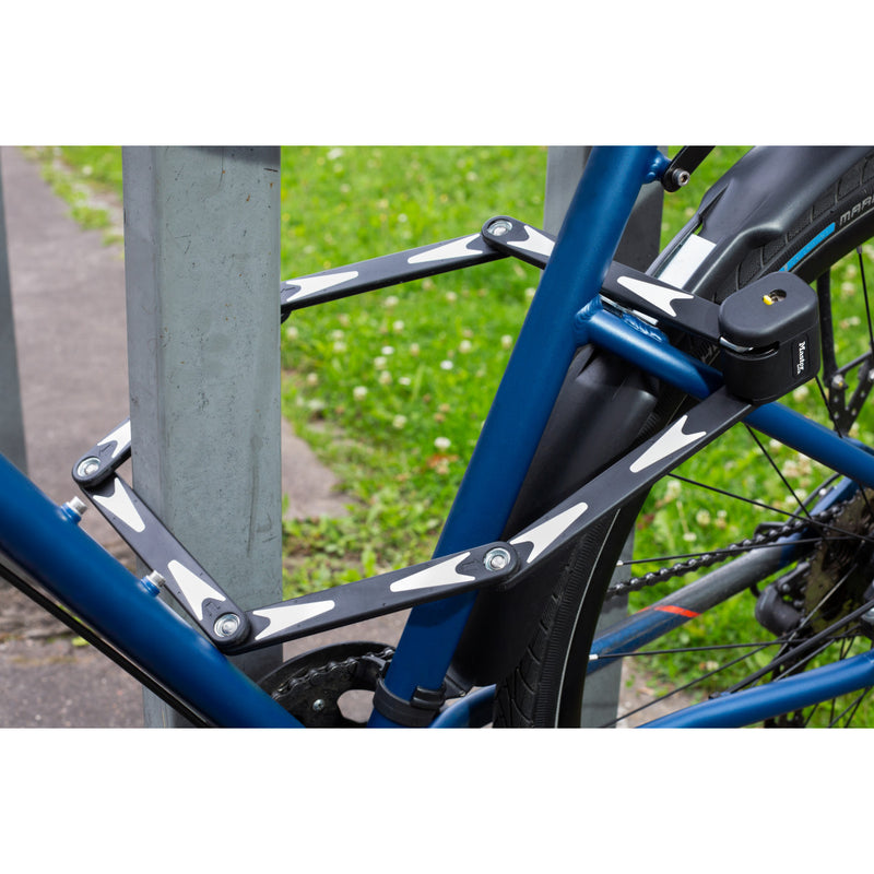 950mm long Folding Bike Lock that features 5mm diameter hardened steel links