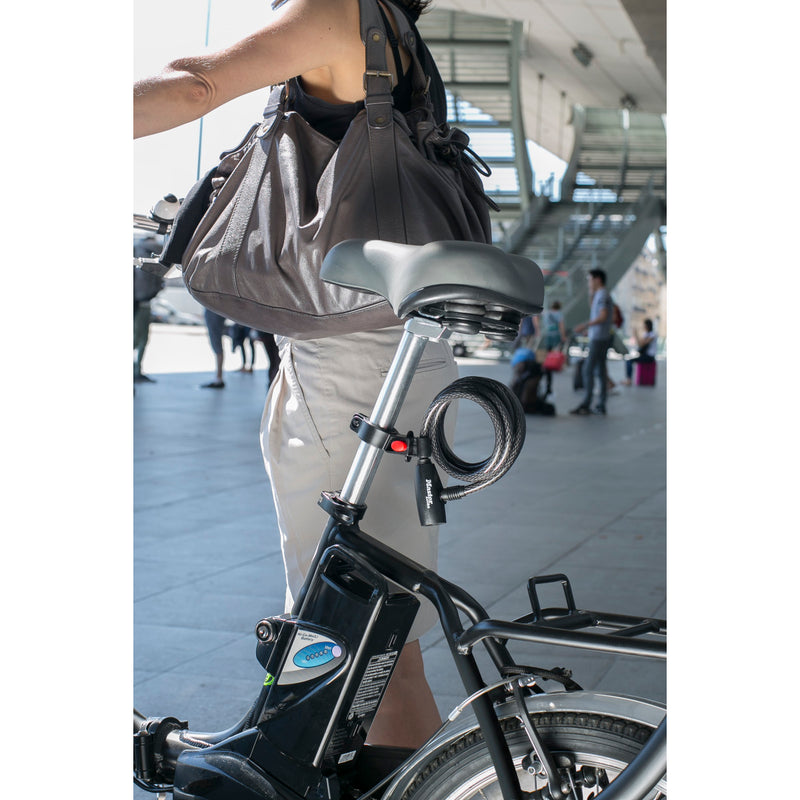 1,8m long x 10mm diameter keyed cable lock; black