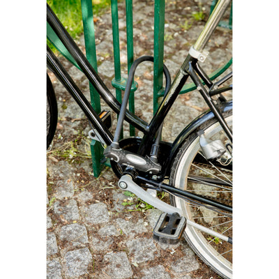 11cm wide hardened steel u lock with 28cm shackle length; black