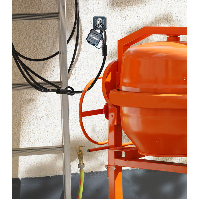 4,5m long x 10mm diameter looped end cable; black