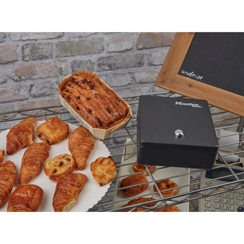 Small cash and key lock box