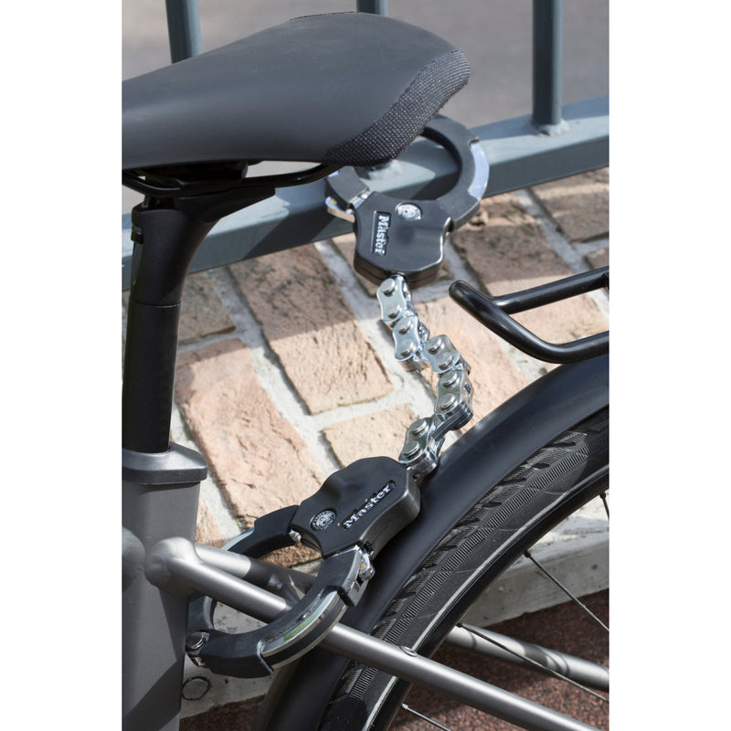 7.6cm diameter hardened steel Street Cuff® locks; 9 links