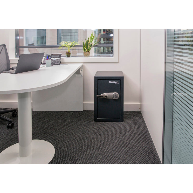 Large Reinforced Security Digital Safe