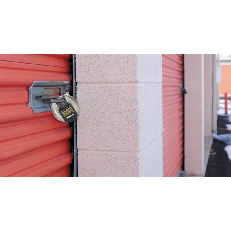 Candado de disco Excell® de zinc de 70 mm de ancho con grillete recubierto; configure su propia combinación